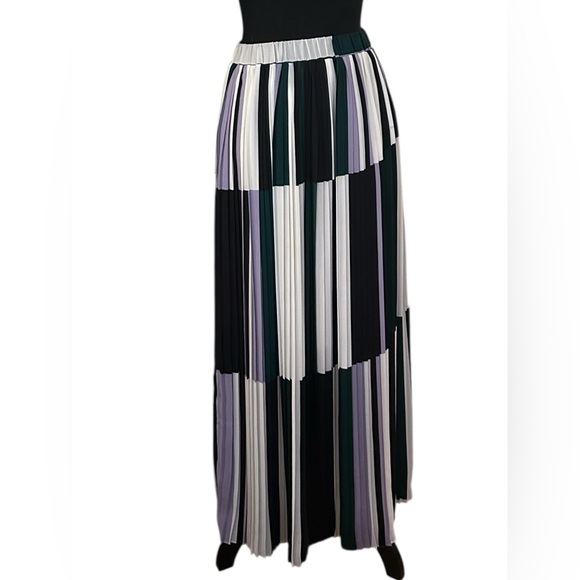 denim hunter Dresses & Skirts - Denim Hunter skirt size small